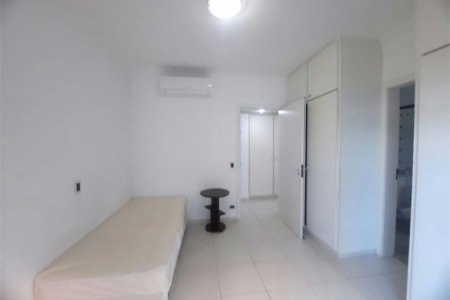 Apartamento Residencial à venda, Pitangueiras, Guarujá - AP0136.