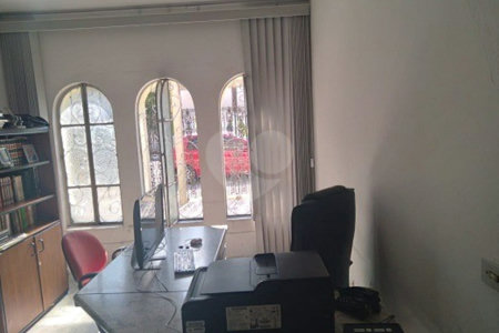 Sobrado à venda com 6 quartos, sendo 1 suíte, em Vila Independência, São Paulo, SP