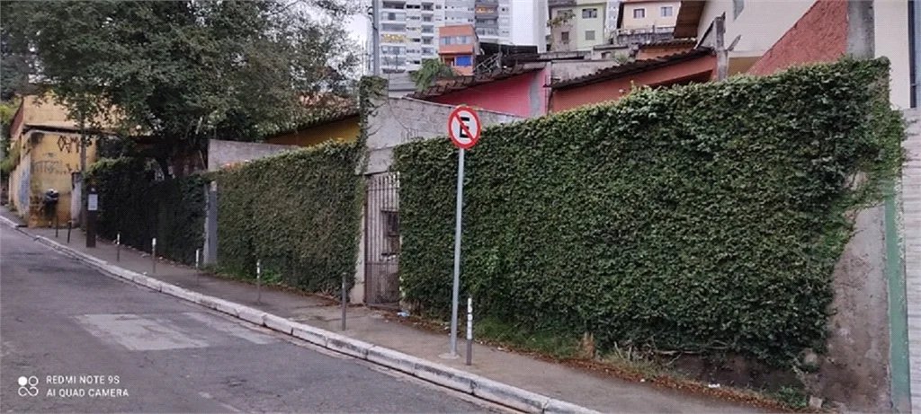 Casa à venda com 3 quartos em Jardim das Palmas, São Paulo, SP