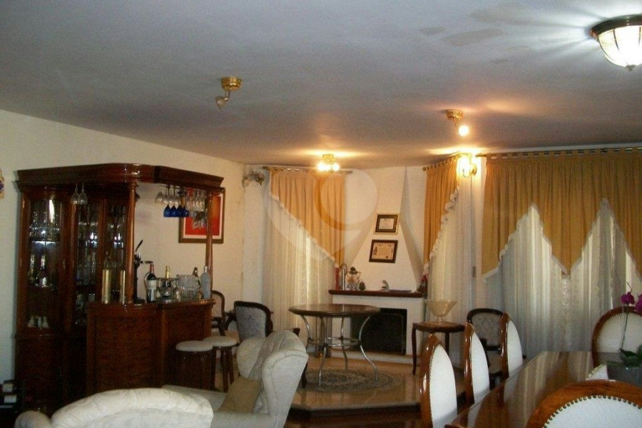 Sobrado à venda ou para alugar com 4 suítes em Vila Paulicéia, São Paulo, SP