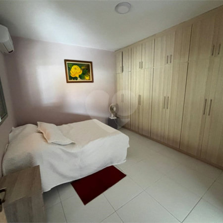 Casa à venda com 4 quartos, sendo 2 suítes, no condomínio Zuleika Jabour, Salto - SP