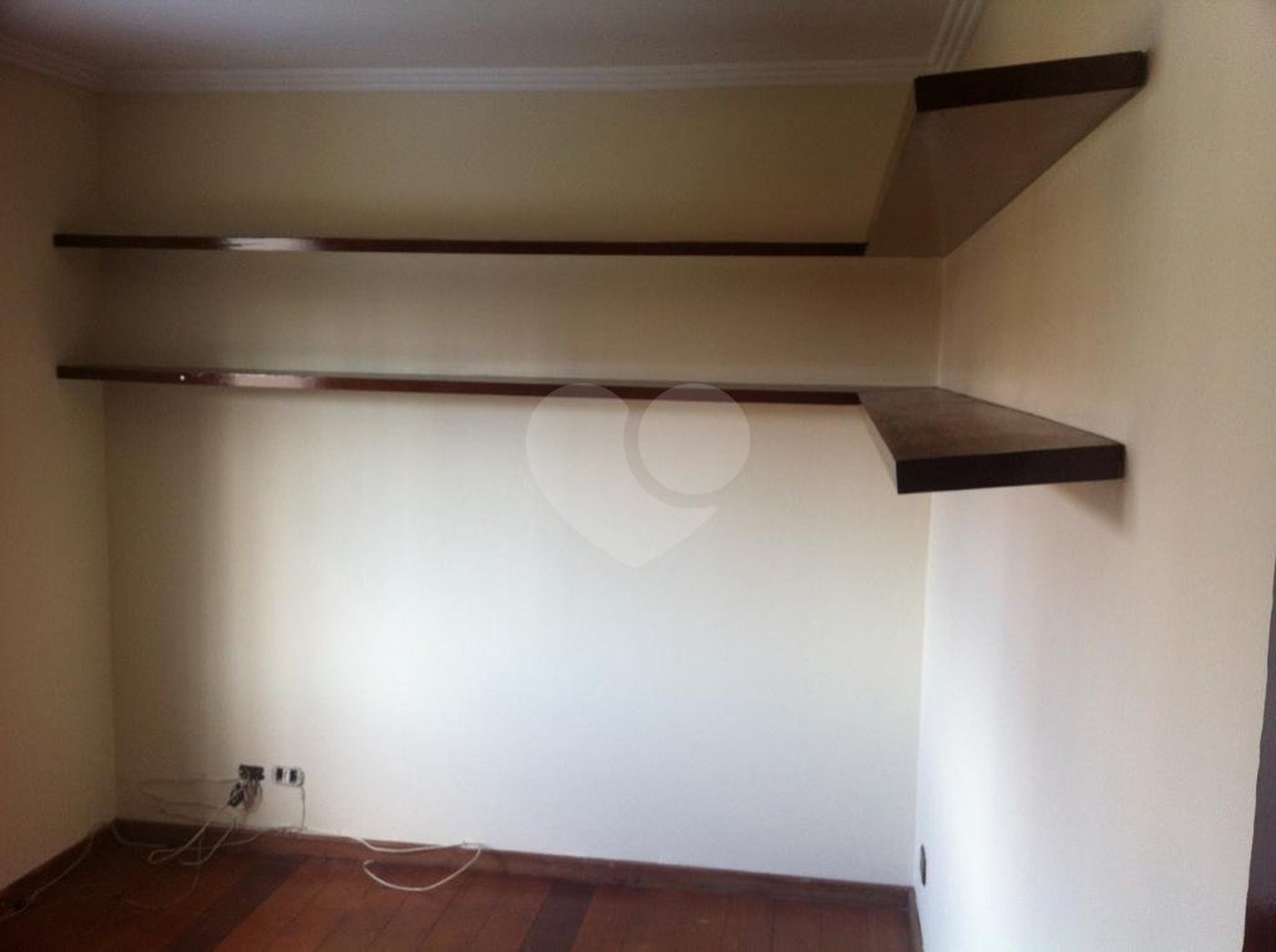 Sobrado à venda com 3 quartos, sendo 1 suíte, em Chora Menino, São Paulo, SP
