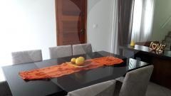 Sobrado à venda com 3 suítes em Vila Nivi, São Paulo, SP