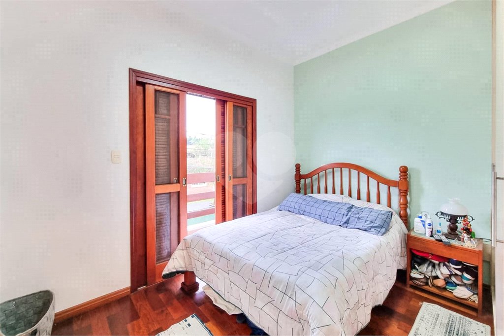 Casa à venda com 4 quartos, sendo 3 suítes, no condomínio Morada da Serra, São José dos Campos - SP