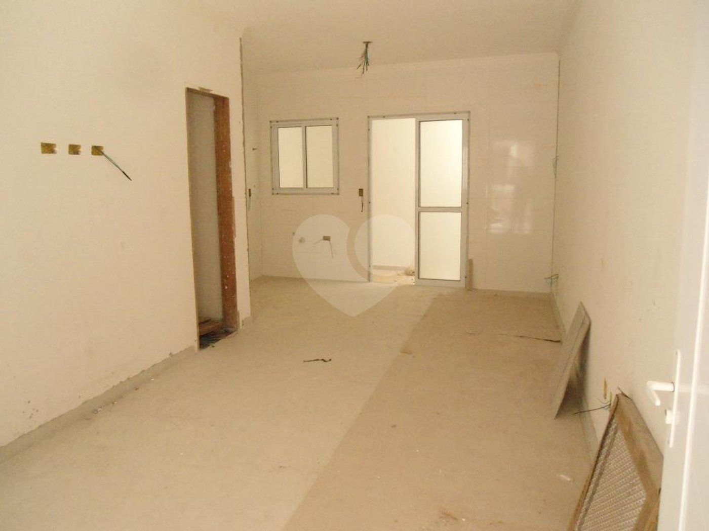 Casa à venda com 2 suítes no condomínio Ilha da Madeira, São Paulo - SP