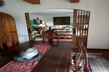 Casa à venda com 5 quartos, sendo 2 suítes,  em Jardim Guedala, São Paulo, SP