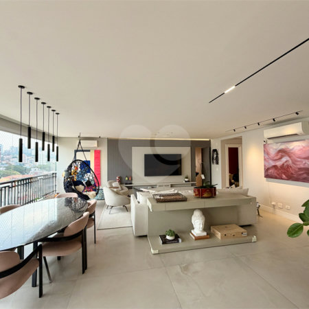 Apartamento à venda com 3 suítes em Vila Romana, São Paulo, SP