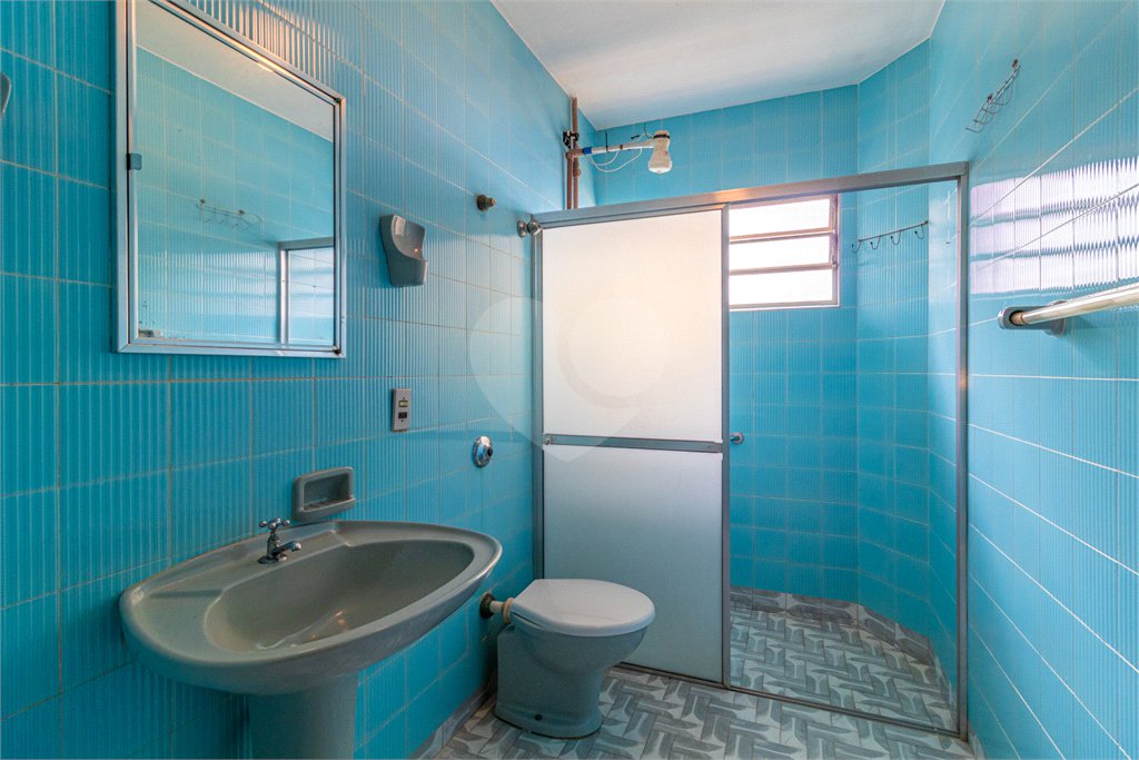 Sobrado à venda com 4 quartos, sendo 1 suíte, em Campo Belo, São Paulo, SP