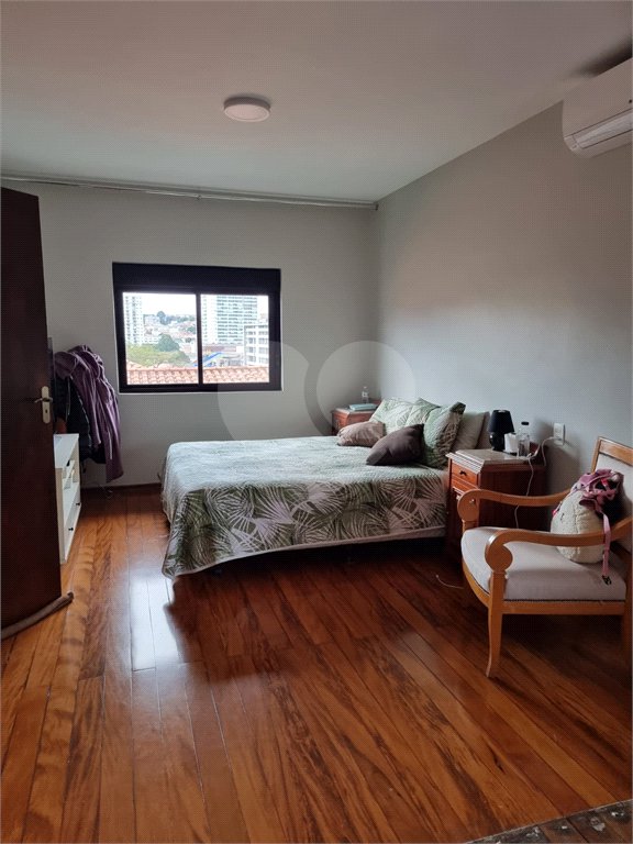 Sobrado à venda com 4 quartos, sendo 1 suíte, em Brooklin, São Paulo, SP