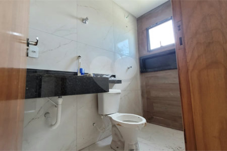 Casa à venda com 2 suítes no condomínio Residencial Paranaguá, São Paulo - SP