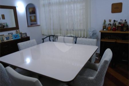 Casa Térrea à venda com 3 quartos, sendo 1 suíte,  em Alto da Boa Vista, São Paulo, SP