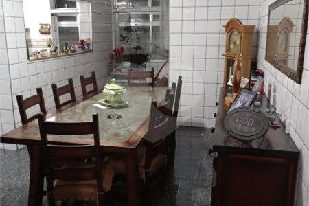 Casa à venda com 5 suítes em Vila Medeiros, São Paulo, SP