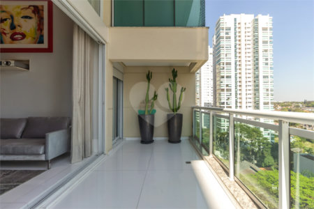 Apartamento à venda com 4 suítes em Campo Belo, São Paulo, SP