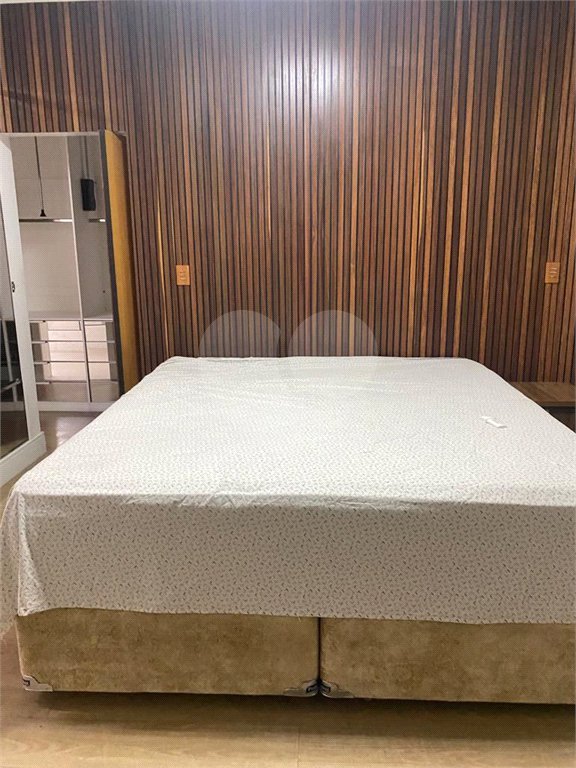 Casa à venda com 4 quartos, sendo 3 suítes, no condomínio Brisa 1, Mogi das Cruzes - SP