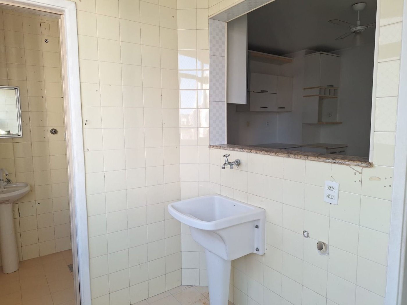 Apartamento com 3 dormitórios à venda, 104 m² por R$ 740.000,00 - Ponta da Praia - Santos/SP