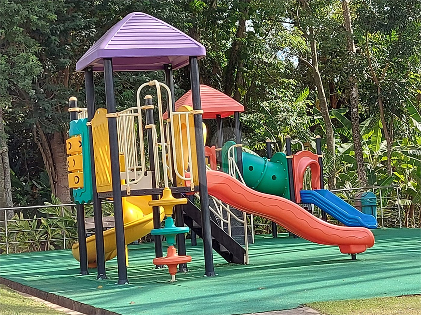 Casa a venda no Condomínio Reserva de Santa Isabel - Louveira SP.