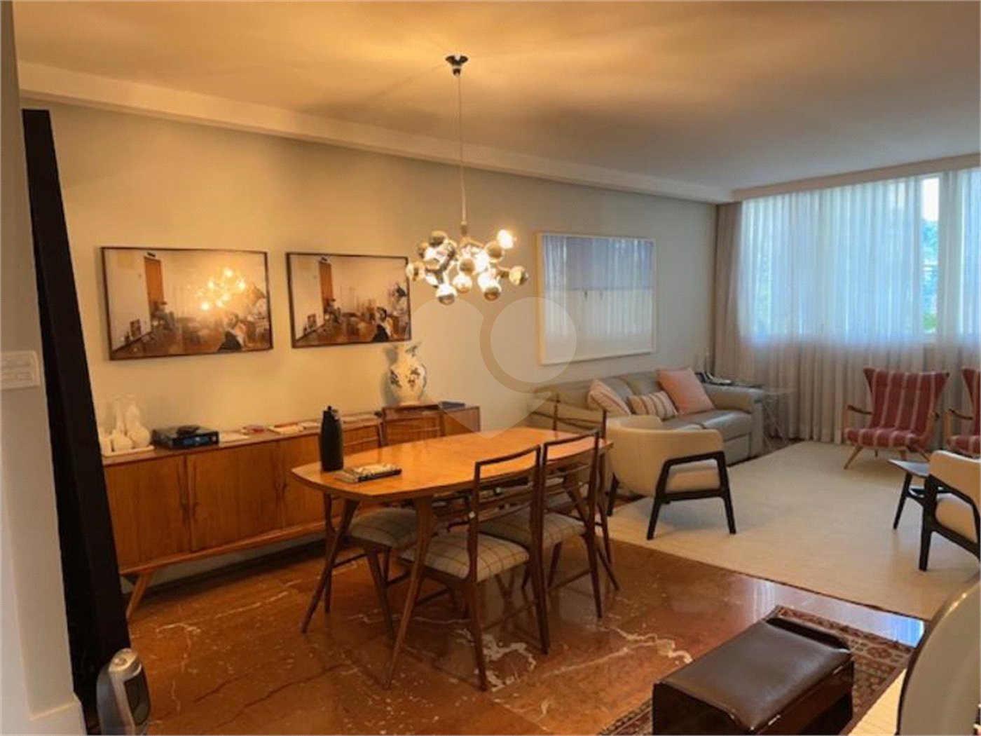 Apartamento à venda com 3 quartos, sendo 1 suíte,  em Cerqueira César, São Paulo, SP