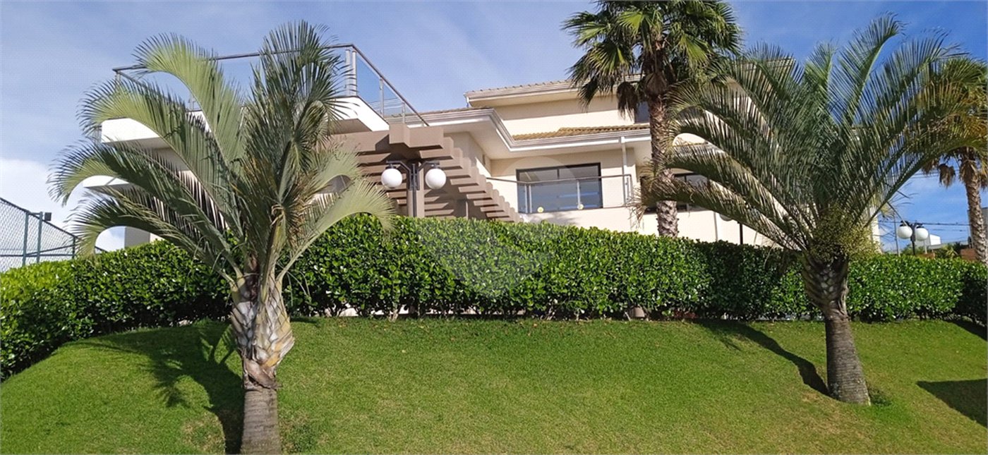 Casa à venda com 3 suítes em Jundiaizinho (terra Preta), Mairiporã, SP