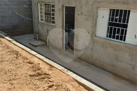 Casa à venda com 3 quartos, sendo 1 suíte, em Jardim Vinhas do Sol (mailasqui), São Roque, SP