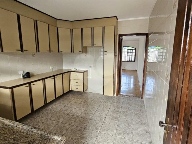 Sobrado à venda com 2 quartos em Vila Clarice, São Paulo, SP