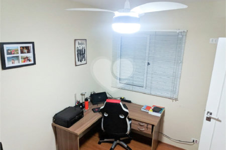 Casa à venda com 3 quartos, sendo 1 suíte, no condomínio Mariana, São Paulo - SP