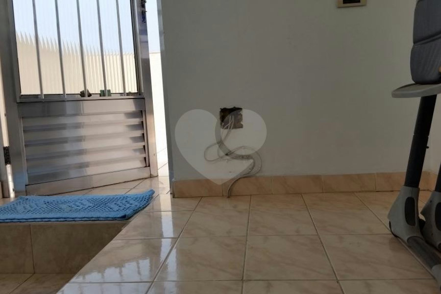 Sobrado à venda com 3 quartos, sendo 1 suíte, em Tremembé, São Paulo, SP