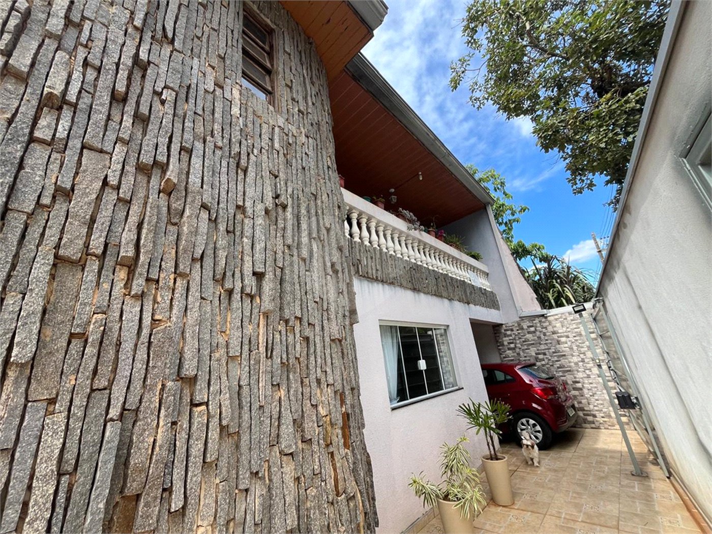 Casa à venda com 4 quartos, sendo 2 suítes, em Chapada Grande, Itapetininga, SP