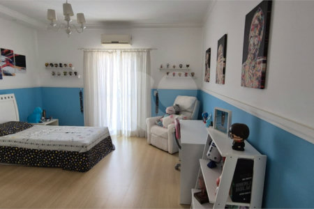 Casa à venda com 5 quartos, sendo 4 suítes, no condomínio Residencial Vilazul, Sorocaba - SP