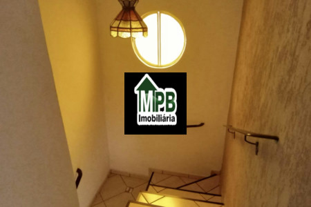 Sobrado à venda com 2 quartos, sendo 1 suíte, em Jardim Altos Do Itavuvu, Sorocaba, SP