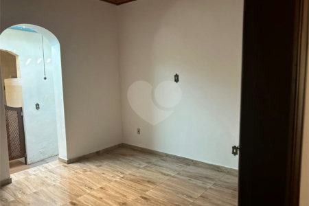 Casa para alugar com 6 quartos, sendo 3 suítes, no Centro, São Manuel, SP