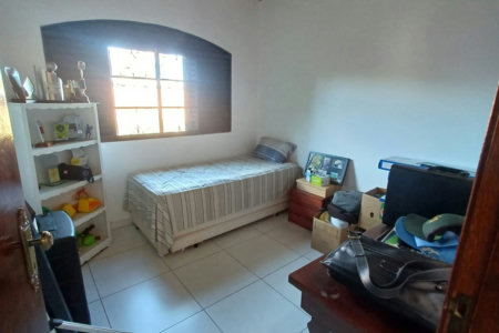 Casa à venda com 3 quartos, sendo 1 suíte, no condomínio Cafezal VI, Itupeva - SP