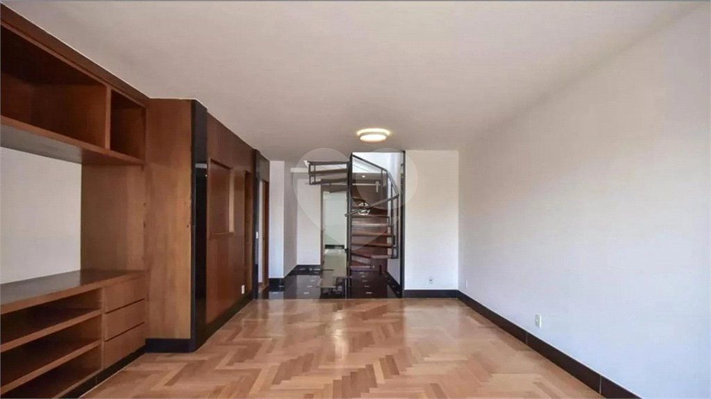Cobertura à venda com 3 quartos, sendo 2 suítes,  em Paraíso do Morumbi, São Paulo, SP