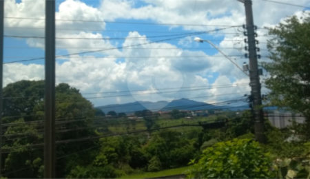 Sobrado à venda com 3 quartos em Jardim das Cerejeiras, Atibaia, SP