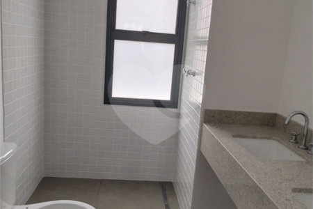 Apartamento à venda com 3 quartos, sendo 1 suíte, em Perdizes, São Paulo, SP