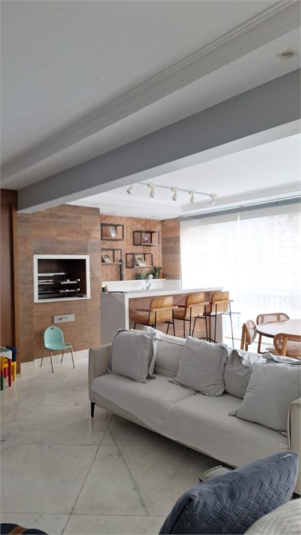 Apartamento para alugar com 3 suítes em Vila Gertrudes, São Paulo, SP