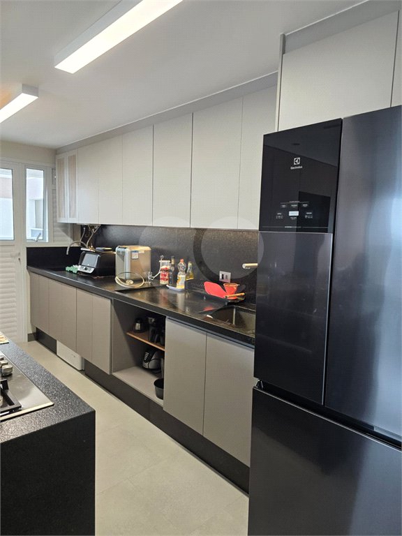 Apartamento à venda com 2 quartos, sendo 1 suíte,  em Loteamento Mogilar, Mogi das Cruzes, SP