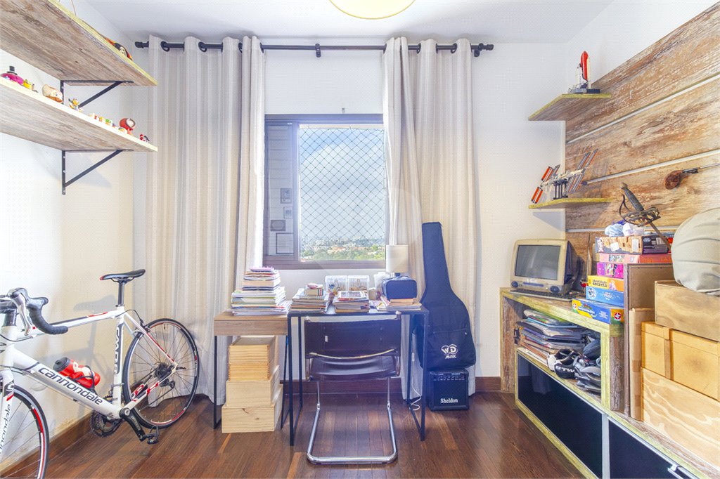 Apartamento à venda com 4 quartos, sendo 3 suítes, em Jardim Monte Kemel, São Paulo, SP