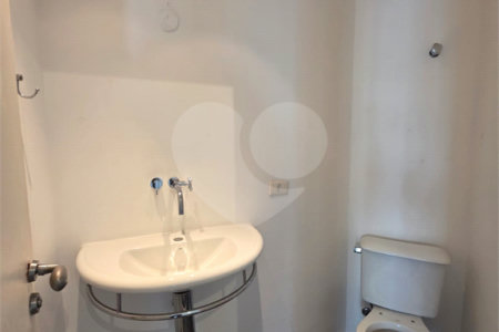 Apartamento à venda com 3 suítes em Vila Uberabinha, São Paulo, SP