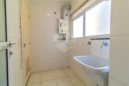 Apartamento à venda com 3 suítes em Brooklin, São Paulo, SP