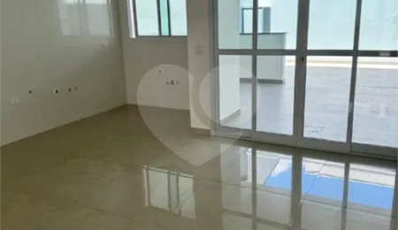 Sobrado à venda com 3 suítes em Vila Marina, Santo André, SP
