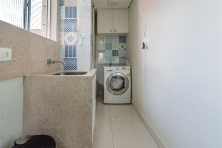 Cobertura à venda com 2 suítes em Vila Olímpia, São Paulo, SP