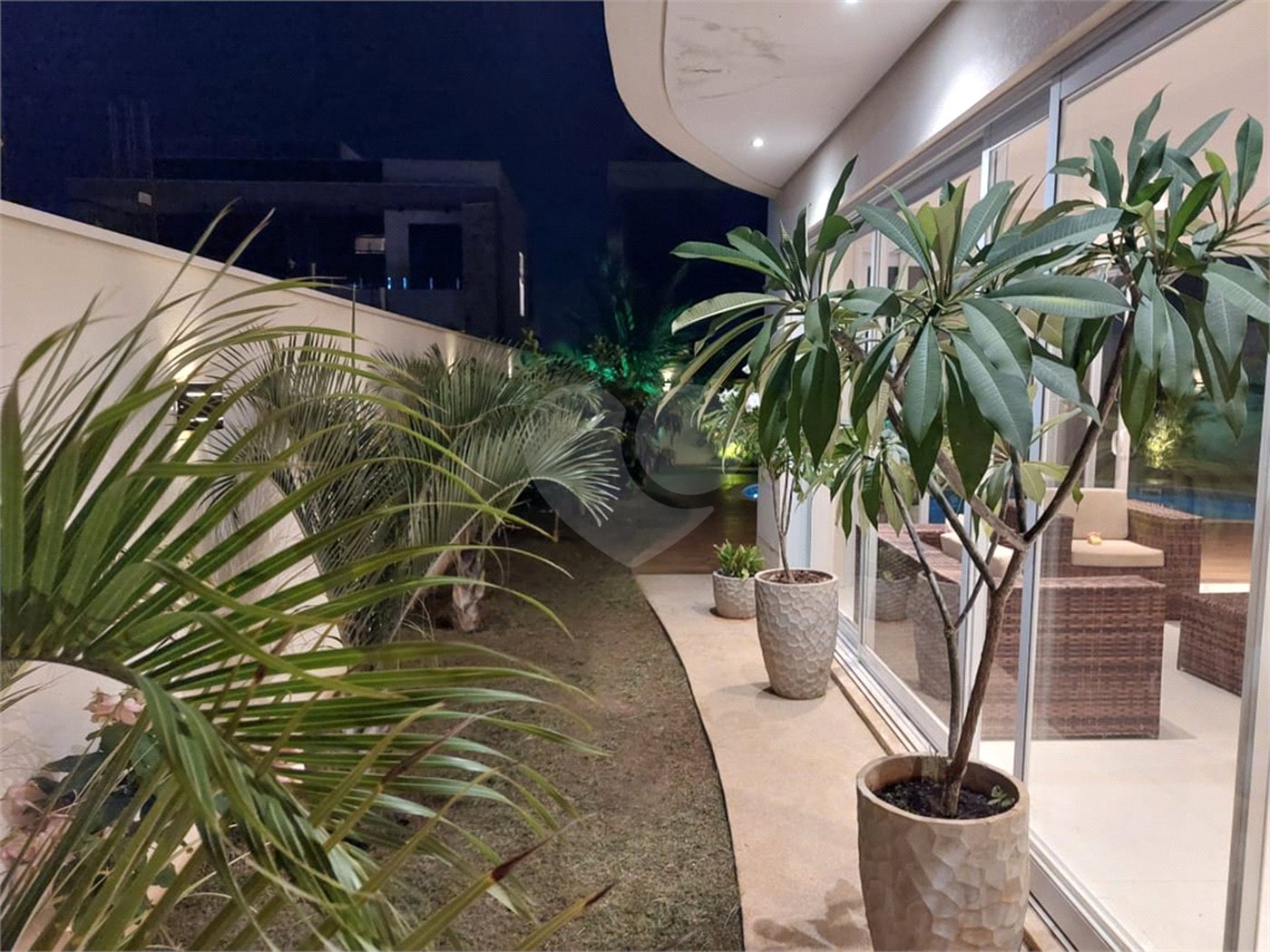 Casa à venda com 3 quartos, sendo 2 suítes, no condomínio Alphaville Nova Esplanada 4, Votorantim - SP