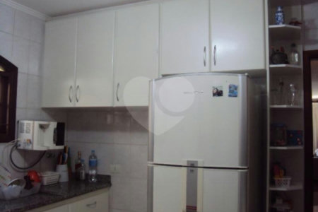 Casa à venda com 3 suítes em Vila Sônia, São Paulo, SP