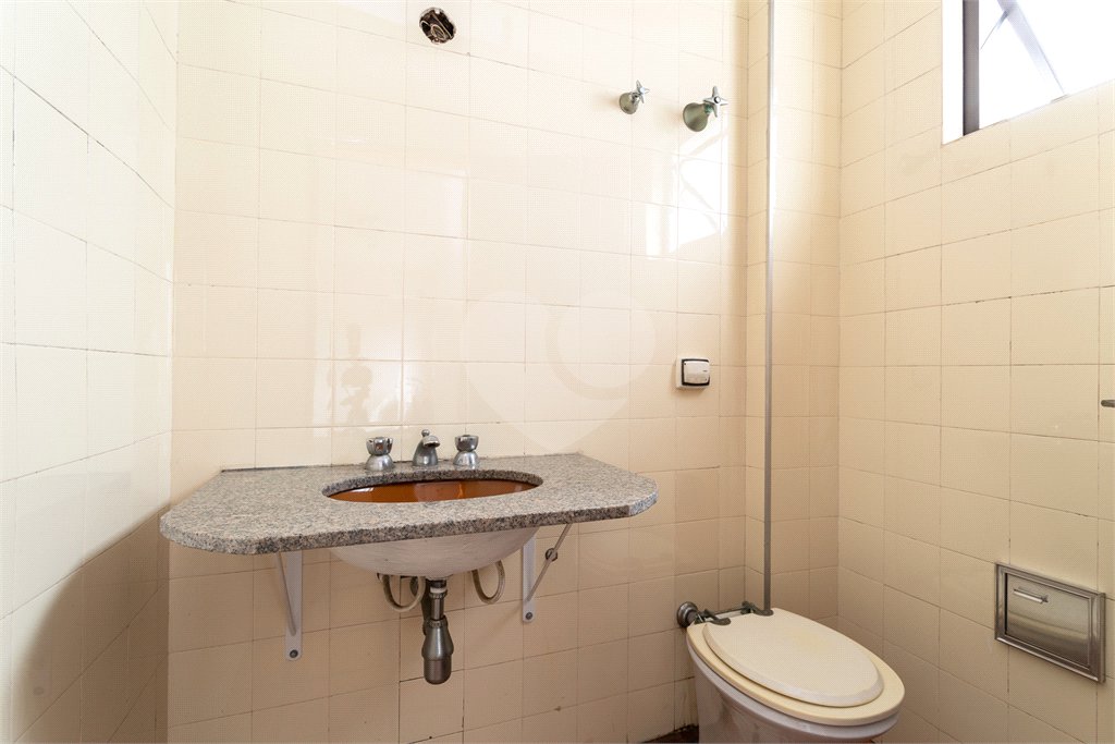 Casa à venda com 4 quartos, sendo 3 suítes, em Vila Mariana, São Paulo, SP