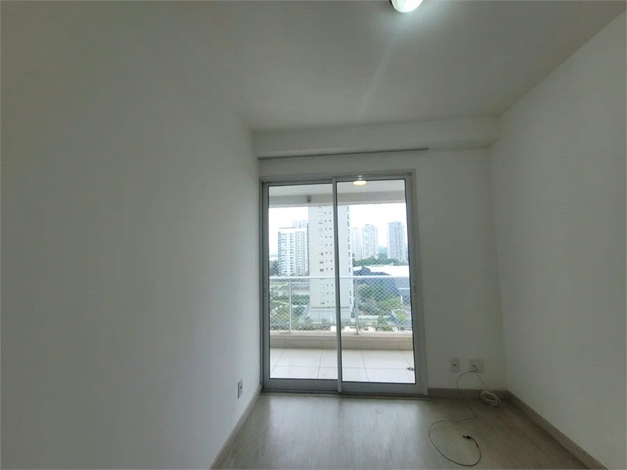 Apartamento à venda com 2 quartos em Vila Anastácio, São Paulo, SP