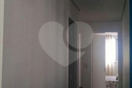Apartamento à venda com 3 quartos, sendo 1 suíte,  em Jardim Ester Yolanda, São Paulo, SP
