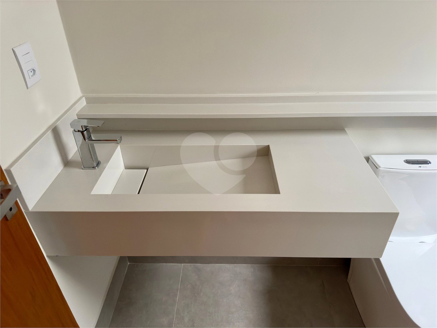 Casa à venda com 3 suítes no condomínio Residencial Phytus, Cabreúva - SP