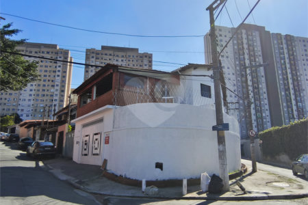 Sobrado à venda com 3 quartos, sendo 1 suíte, em Cupecê, São Paulo, SP