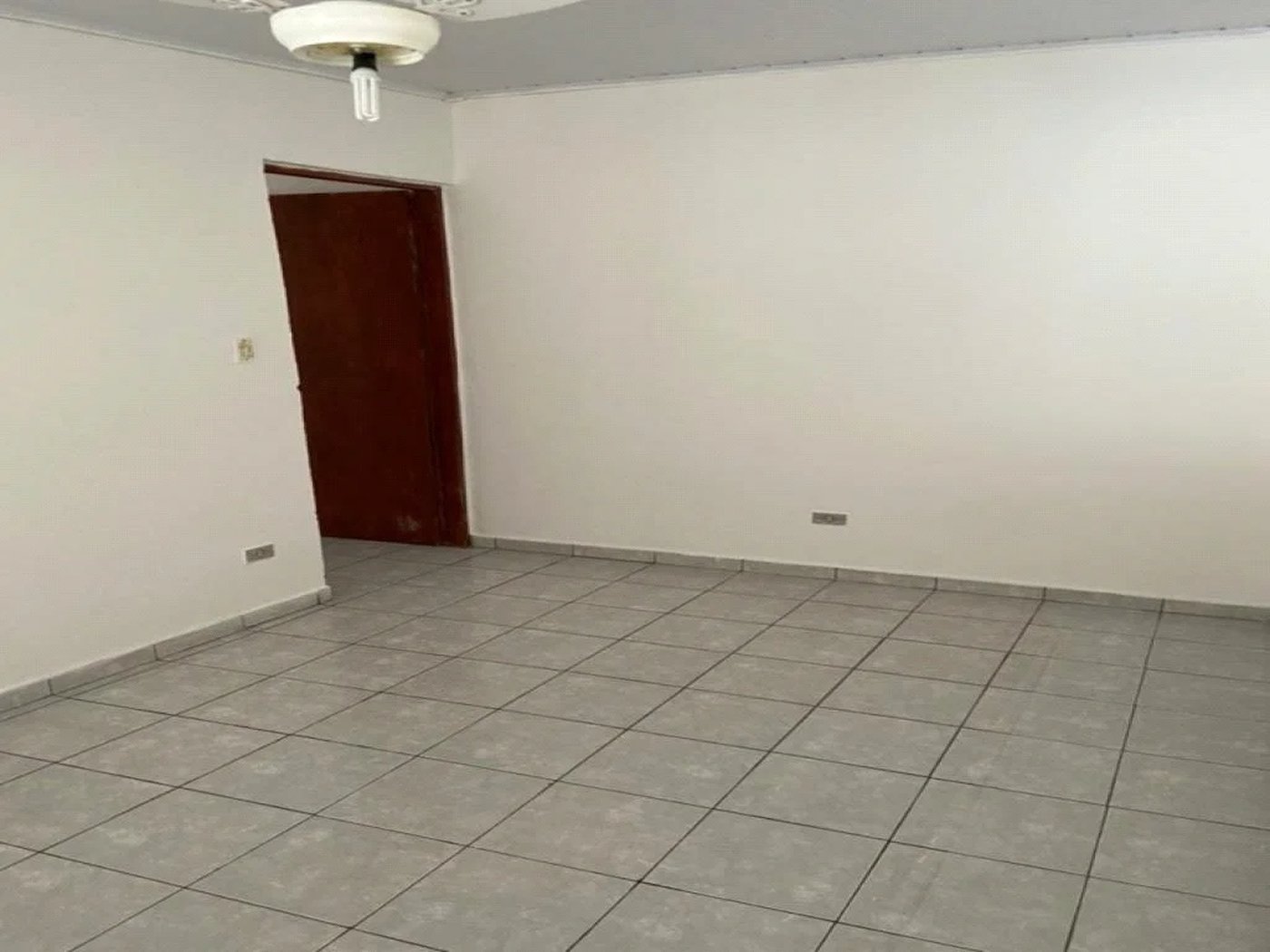 Casa à venda com 2 quartos em Rio Pequeno, São Paulo, SP