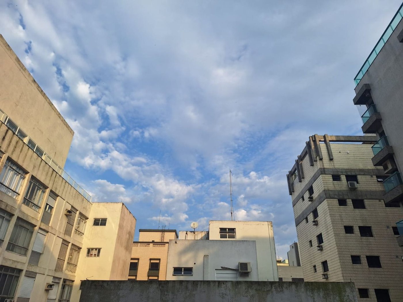 Apartamento Prédio Frente Mar em Santos | 3 Dormitórios à Venda